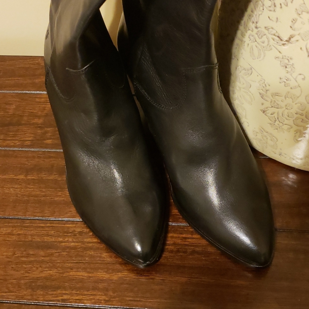Frye Boot - Picture 7 of 11